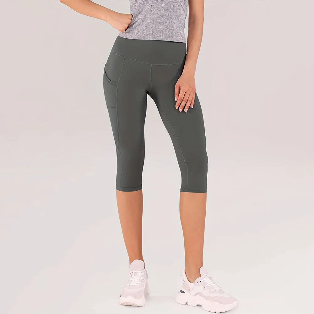 Women’s Capri Leggings with Pockets